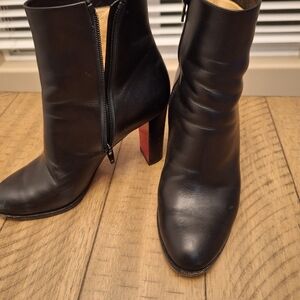 Christian Louboutin adox 85 calf cudio heel sz 39